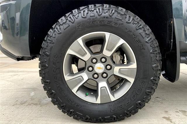 Used 2017 Chevrolet Colorado Z71 AWD/4WD image 8