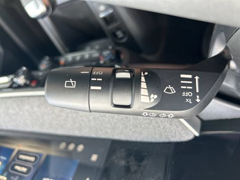 New 2026 Nissan Kicks SV w/ SV Premium Package FWD image 29