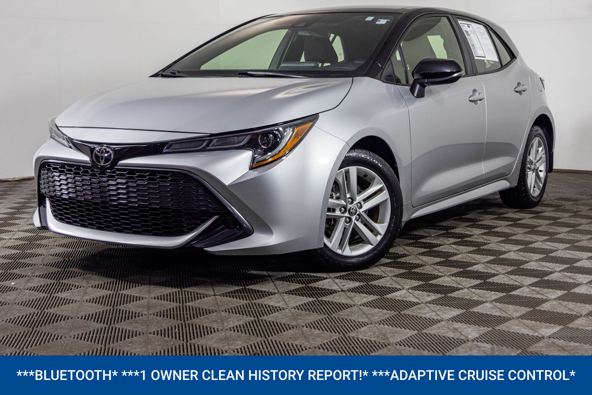 Used 2021 Toyota Corolla SE w/ Carpet Mat Package (TMS) FWD image 2
