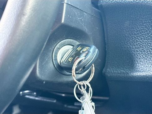 Used 2013 Ford Mustang GT Premium w/ Security Pkg RWD image 31