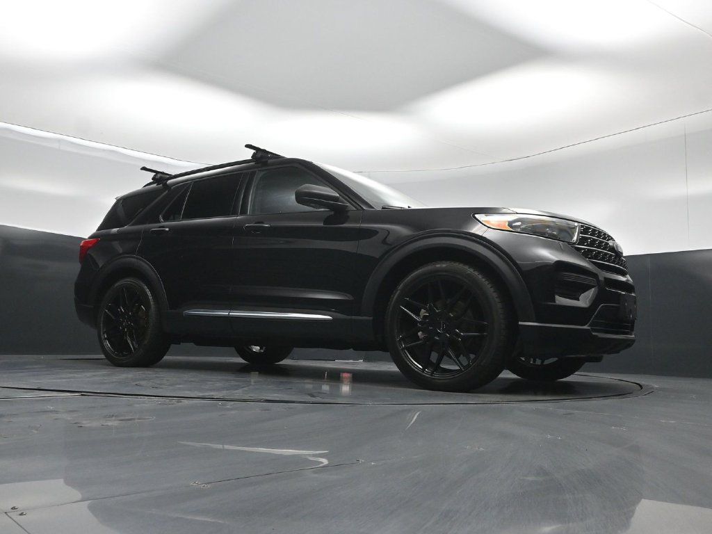 Used 2020 Ford Explorer XLT RWD image 3