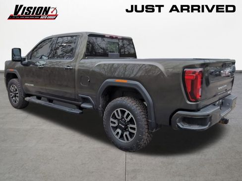 Used 2023 GMC Sierra 2500 AT4 w/ AT4 Preferred Package AWD/4WD image 3
