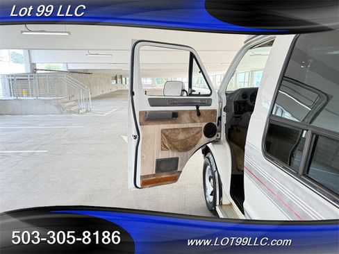 Used 1996 Dodge B2500 RWD image 36