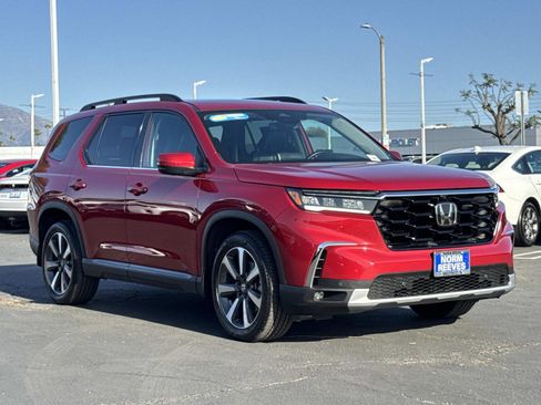 Used 2023 Honda Pilot Elite image 7