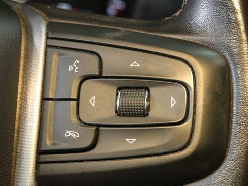 Used 2022 GMC Sierra 1500 SLE image 19