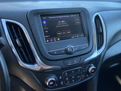 Used 2024 Chevrolet Equinox LT image 29