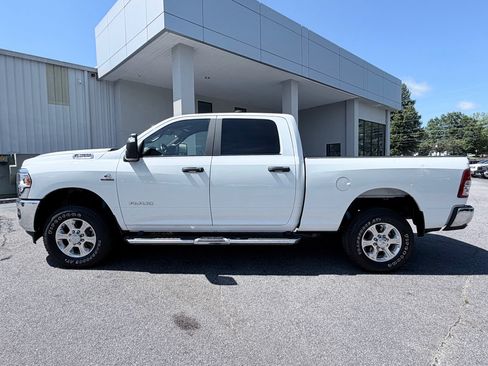 Used 2024 RAM 2500 Big Horn w/ Off Road Package AWD/4WD image 5
