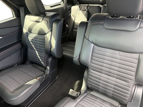 New 2026 Ford Explorer ST-Line w/ ST-Line Street Pack AWD/4WD image 13