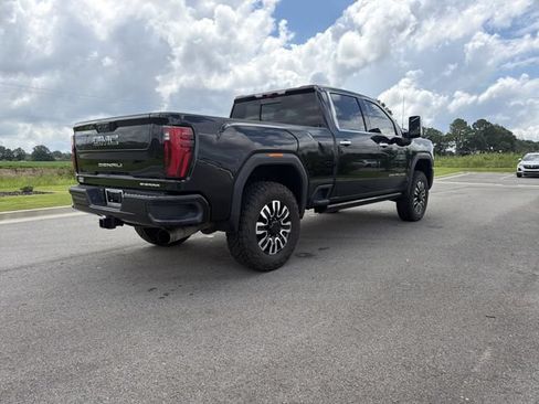 Used 2024 GMC Sierra 2500 Denali Ultimate AWD/4WD image 6