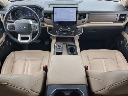 Used 2024 Ford Expedition Max Limited RWD image 16