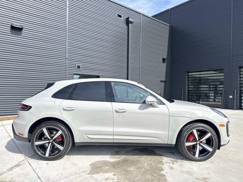 Used 2025 Porsche Macan S image 10