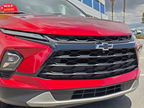 Certified 2024 Chevrolet Blazer LT w/ Sound & Technology Package FWD image 8
