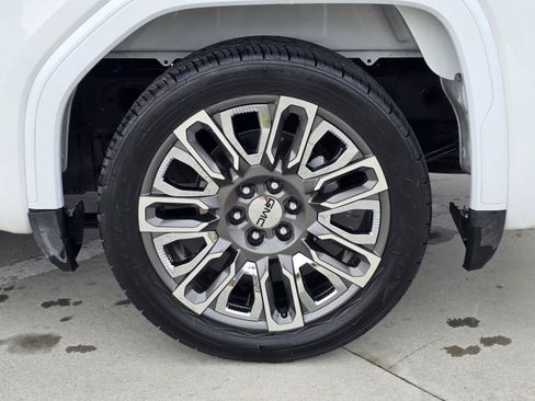 Used 2026 GMC Sierra 1500 Pro w/ 1SA Safety Plus Package RWD image 9