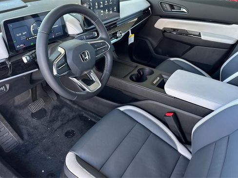 Used 2025 Honda Prologue Touring image 10