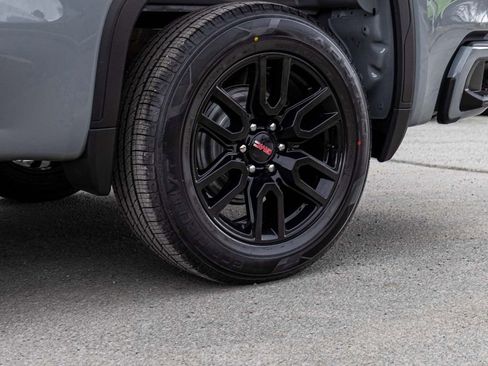 Used 2024 GMC Sierra 1500 Elevation w/ LPO, Elevation Black Package image 8