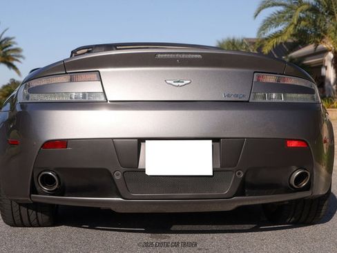 Used 2012 Aston Martin V8 Vantage Roadster image 7