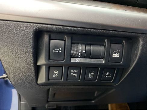 Used 2019 Subaru Outback 3.6R Limited AWD/4WD image 22