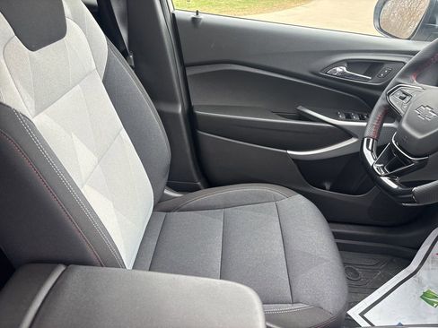 New 2026 Chevrolet Trax RS w/ Driver Confidence Package FWD image 27