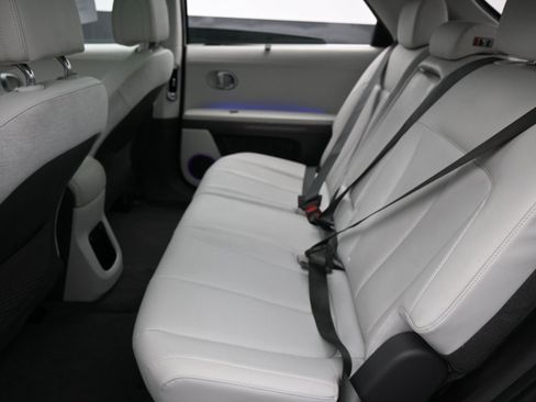 Used 2024 Hyundai Ioniq 5 Limited image 28