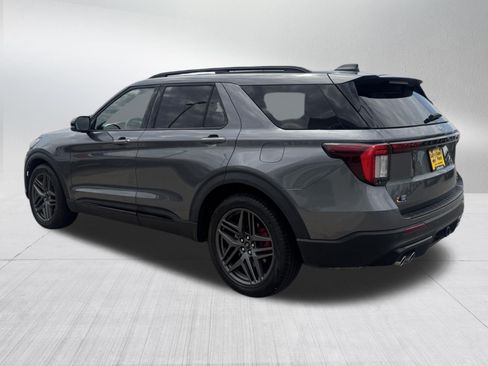 Used 2025 Ford Explorer ST w/ Sun And Sound Package AWD/4WD image 5