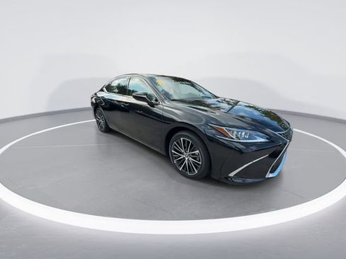 Used 2025 Lexus ES 350 w/ Premium Package FWD image 2