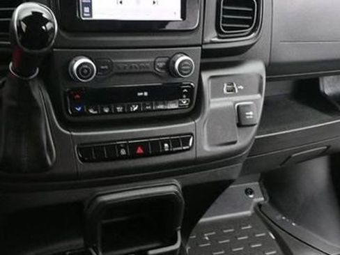 Used 2025 RAM ProMaster 2500 w/ Convenience Group FWD image 15