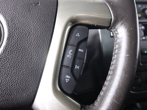 Used 2019 Chevrolet Express 2500 w/ Driver Convenience Package RWD image 13