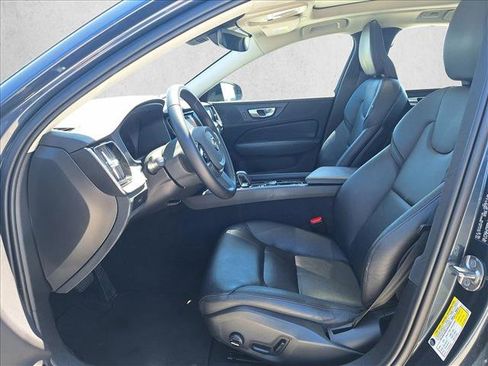 Used 2024 Volvo S60 B5 Core FWD image 10