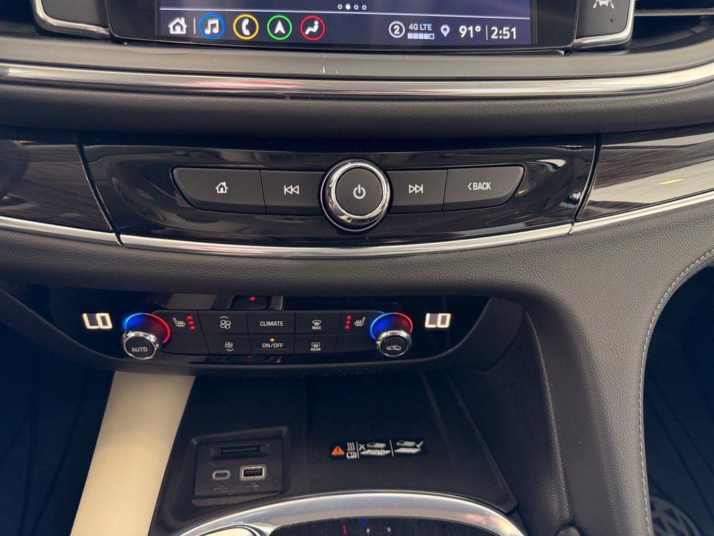 Used 2022 Buick Enclave Essence w/ Sport Touring Edition FWD image 26
