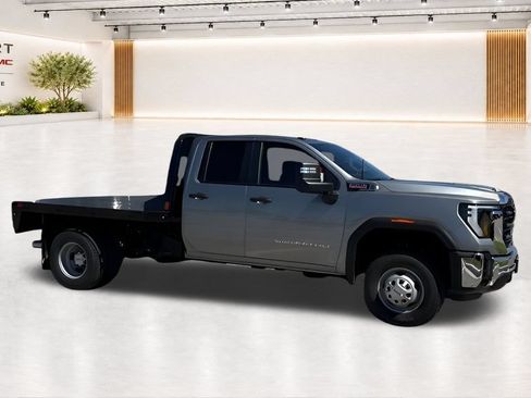 New 2026 GMC Sierra 3500 Pro w/ Convenience Package AWD/4WD image 15