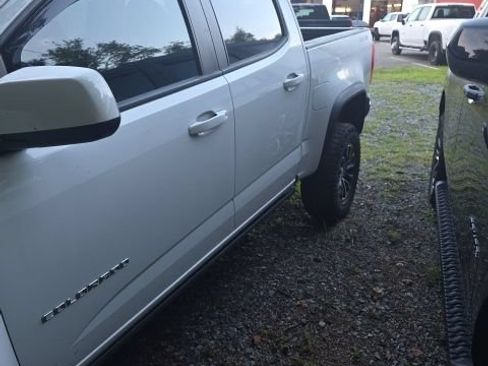 Used 2021 Chevrolet Colorado ZR2 AWD/4WD image 16