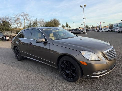 Used 2012 Mercedes-Benz E 350 BlueTEC Sedan image 1