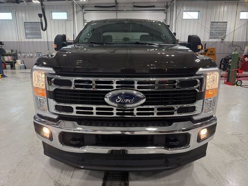 Used 2025 Ford F350 XLT w/ 360-Degree Camera Package image 18