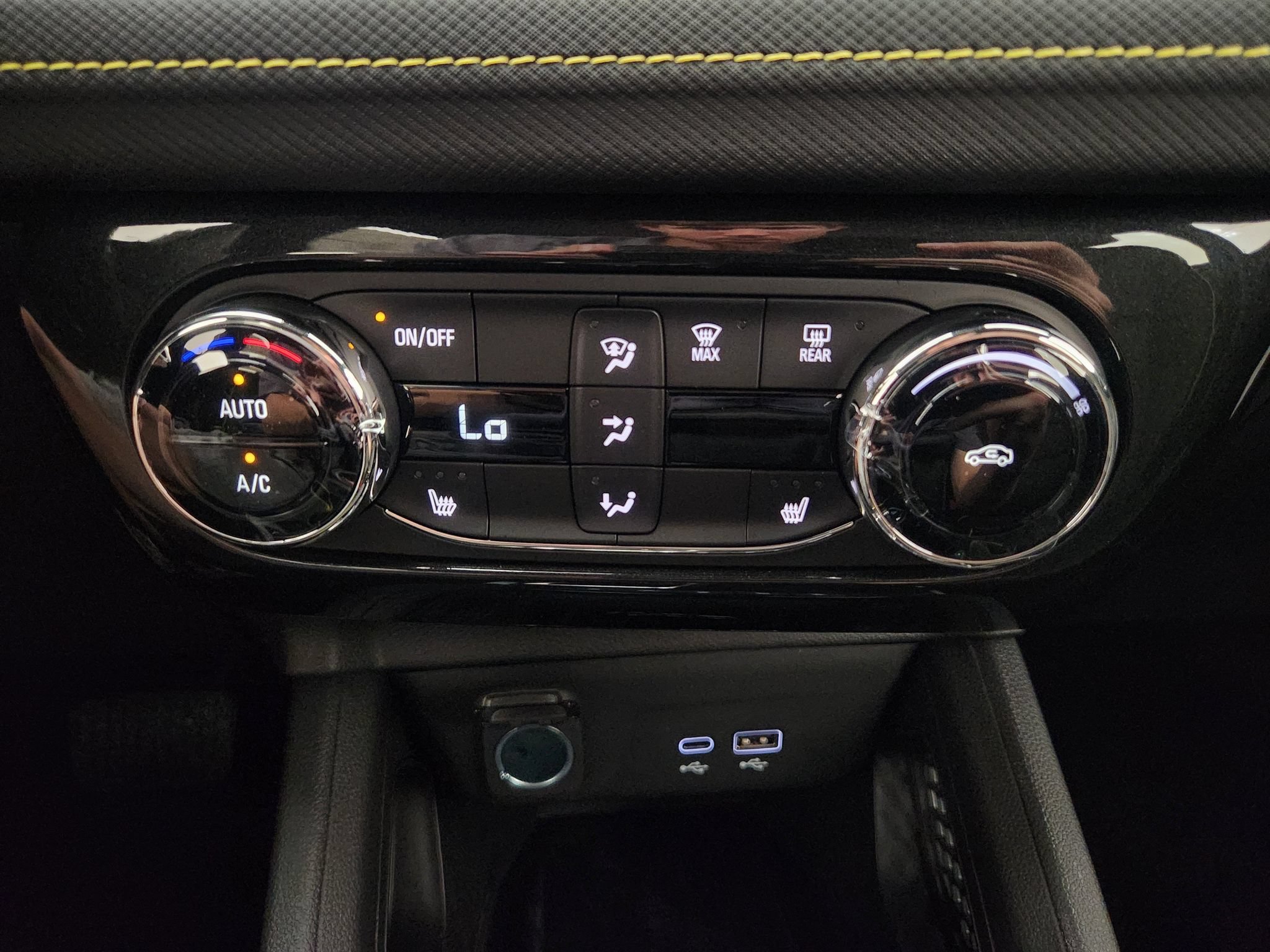 New 2026 Chevrolet TrailBlazer ACTIV w/ Convenience Package FWD image 17