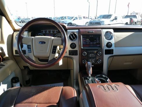 Used 2014 Ford F150 King Ranch w/ King Ranch Luxury Package image 19
