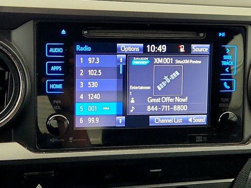 Used 2017 Toyota Tacoma TRD Off-Road image 18