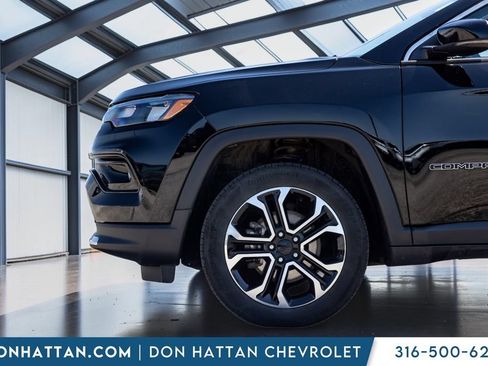 Used 2022 Jeep Compass Limited AWD/4WD image 31