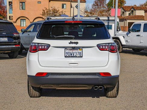 Used 2022 Jeep Compass Altitude image 5