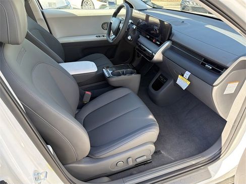 New 2026 Hyundai Ioniq 5 SEL image 13