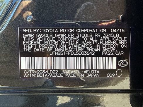 Used 2018 Lexus LS 500 w/ Accessory Package (Z2) RWD image 25