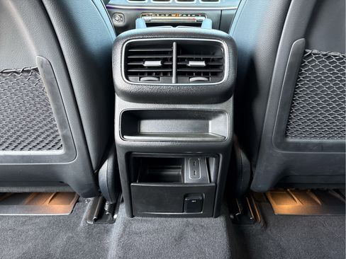 Used 2022 Mercedes-Benz GLE 350 4MATIC image 10