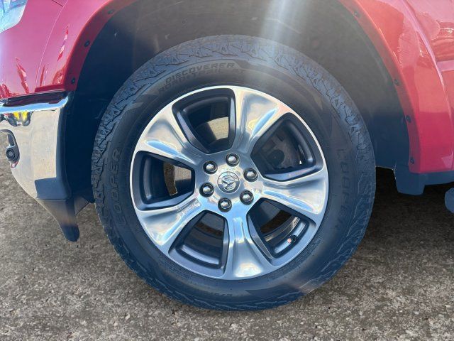 Used 2020 RAM 1500 Laramie AWD/4WD image 14