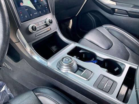 Used 2022 Ford Edge Titanium w/ Equipment Group 301A image 19