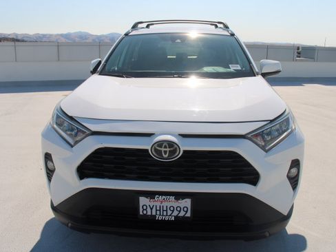 Used 2020 Toyota RAV4 XLE w/ Carpet Mat Package FWD image 7