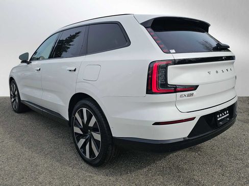 New 2026 Volvo EX90 Ultra image 5