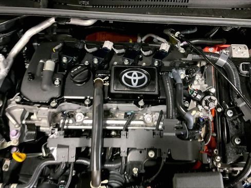 Certified 2025 Toyota Corolla LE w/ Convenience Package AWD/4WD image 33