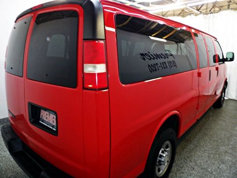 Used 2020 Chevrolet Express 3500 LS RWD image 5