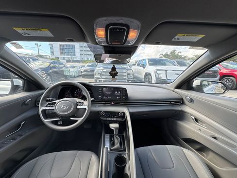 Used 2023 Hyundai Elantra SEL w/ Cargo Package image 26