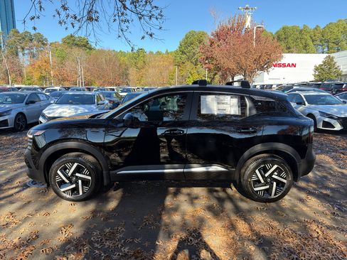 New 2026 Nissan Kicks SV w/ Cold Weather Package image 4