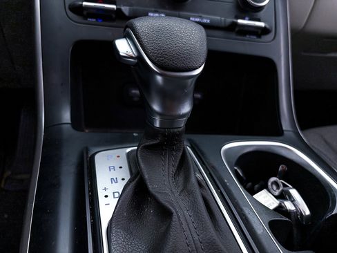 Certified 2023 Kia Carnival LX image 23